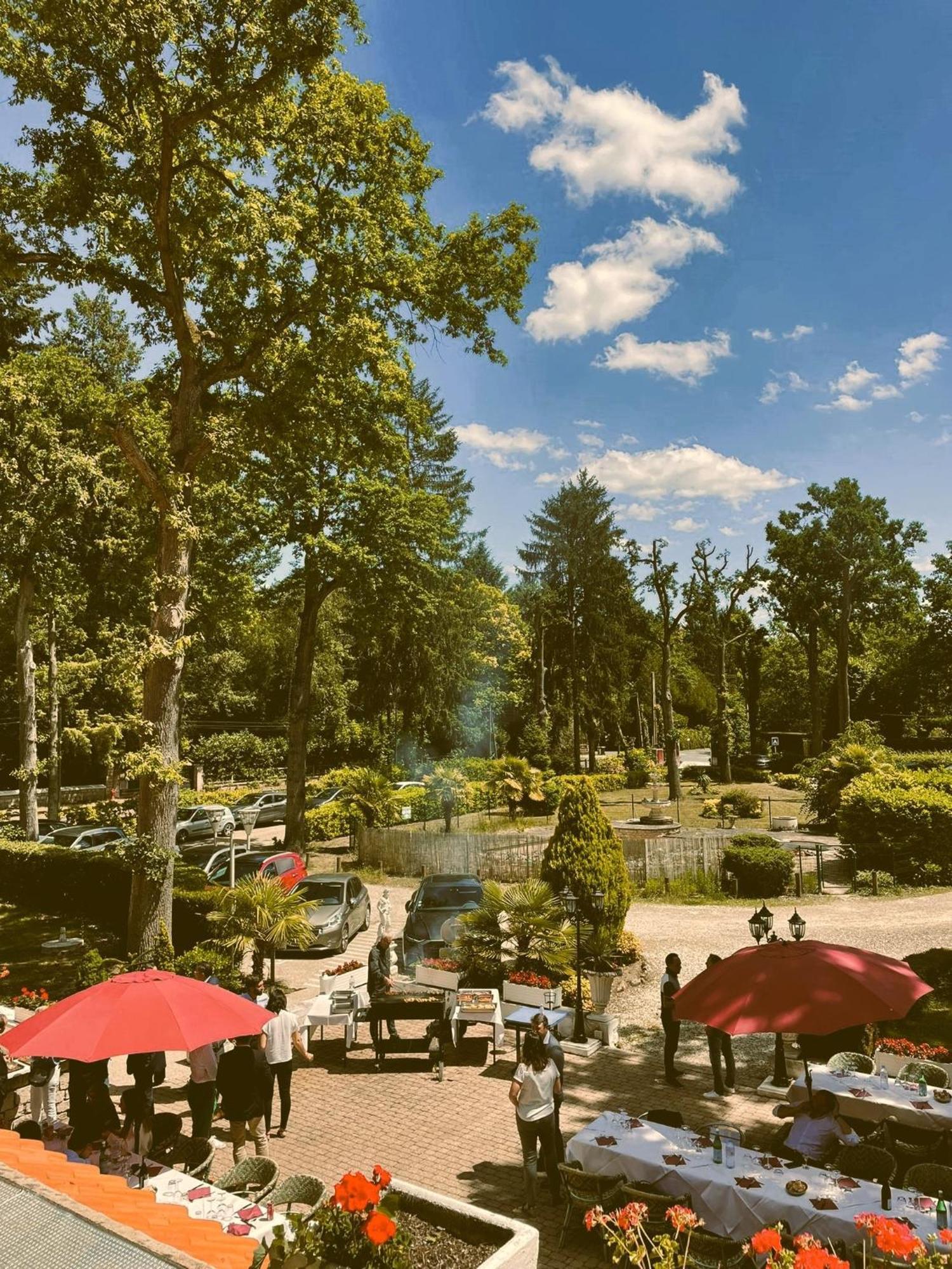 Hostellerie Du Lys Lamorlaye 외부 사진