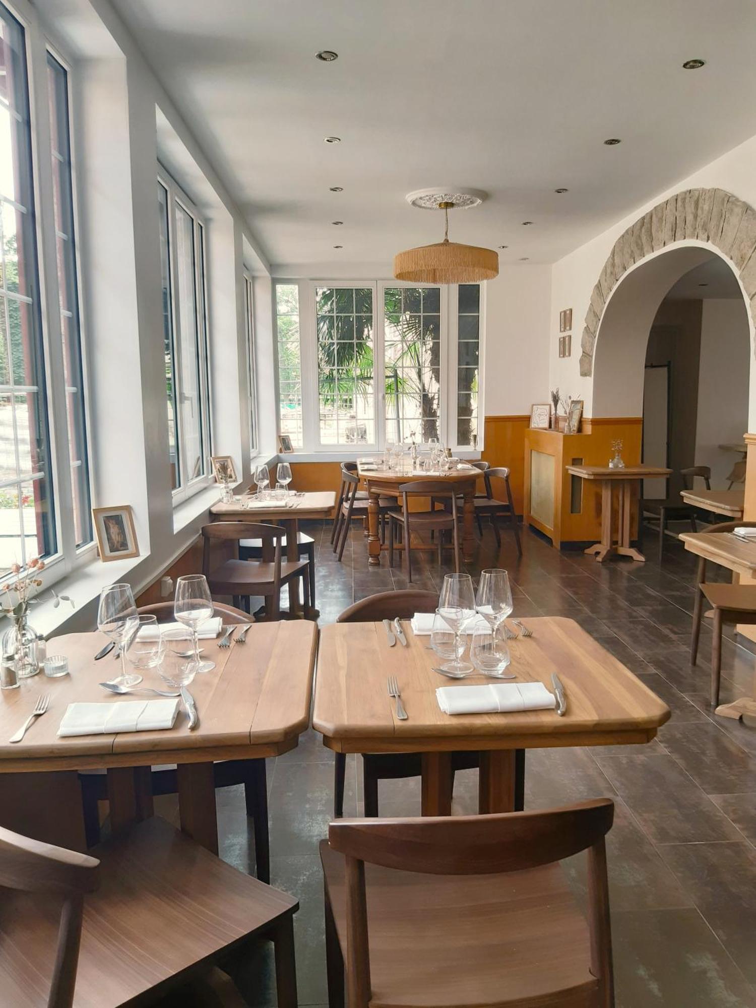 Hostellerie Du Lys Lamorlaye 외부 사진