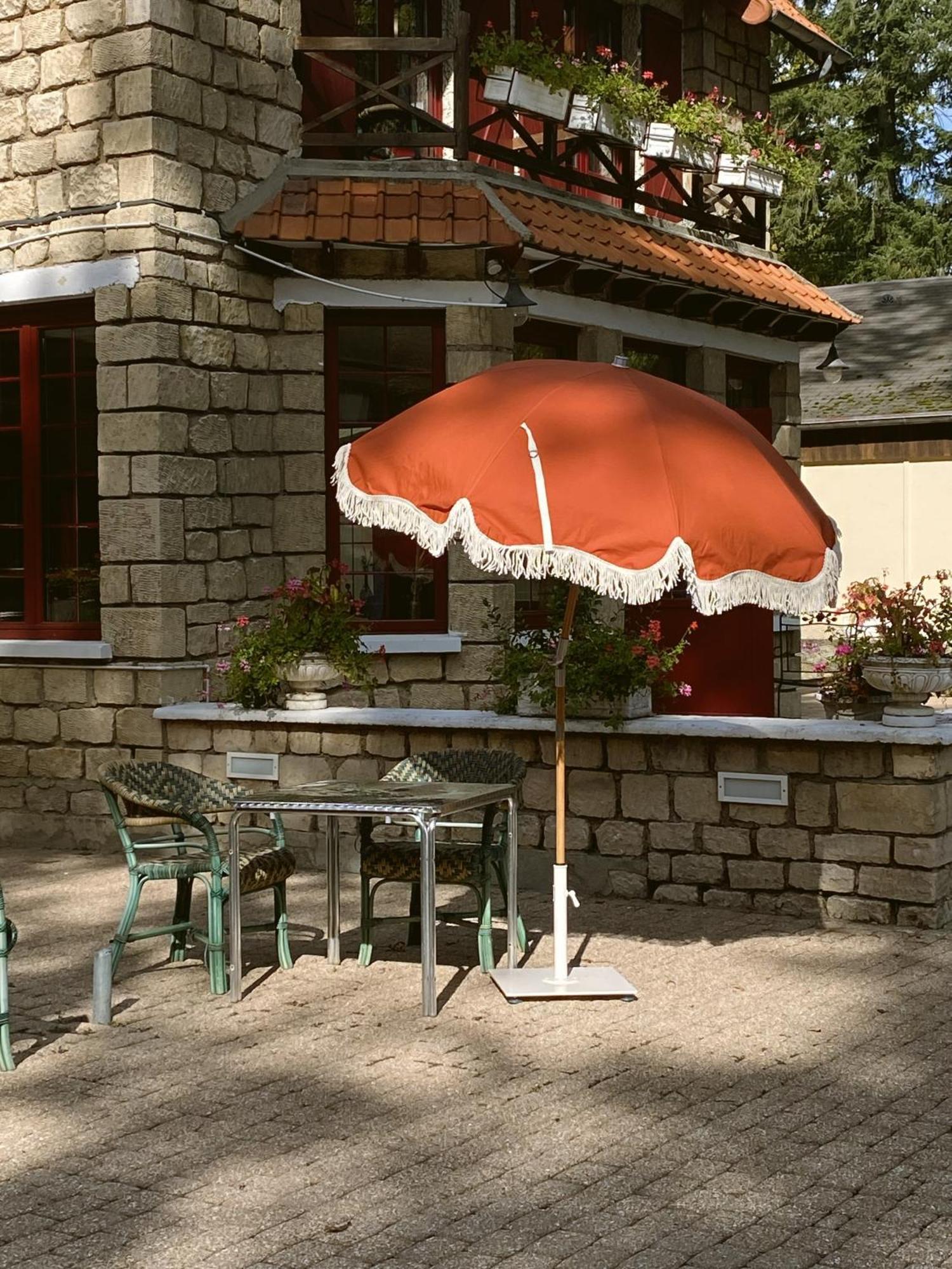 Hostellerie Du Lys Lamorlaye 외부 사진