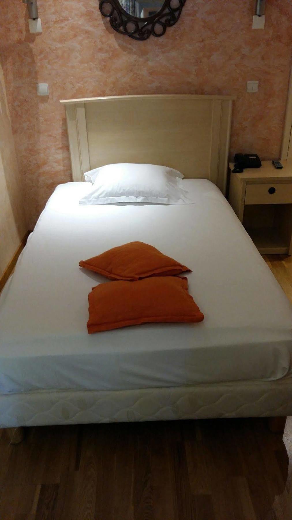 Hostellerie Du Lys Lamorlaye 외부 사진