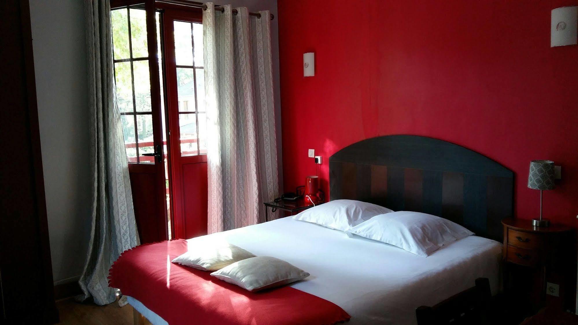 Hostellerie Du Lys Lamorlaye 외부 사진