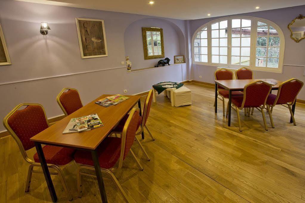 Hostellerie Du Lys Lamorlaye 외부 사진