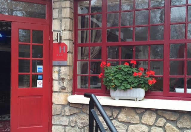 Hostellerie Du Lys Lamorlaye 외부 사진